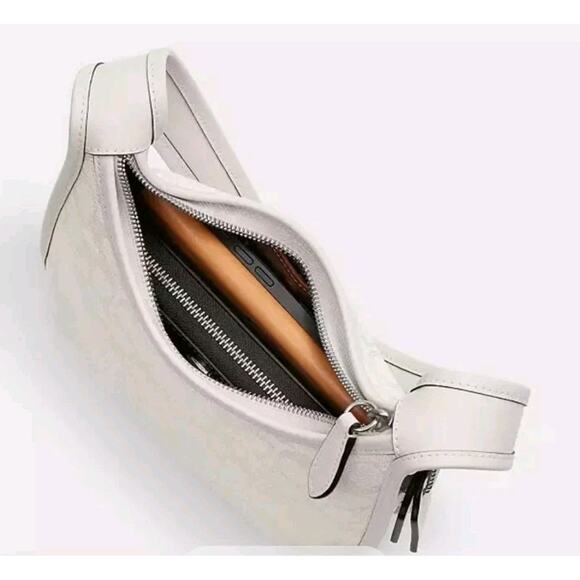 NWT COACH Originals Curve Zip (Ergo) Archive Bag Chalk Signature CAF11 - Picture 3 of 5